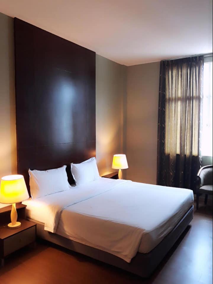 Ginasuite Kompleks27 Hotel Bandar Seri Begawan Exterior foto